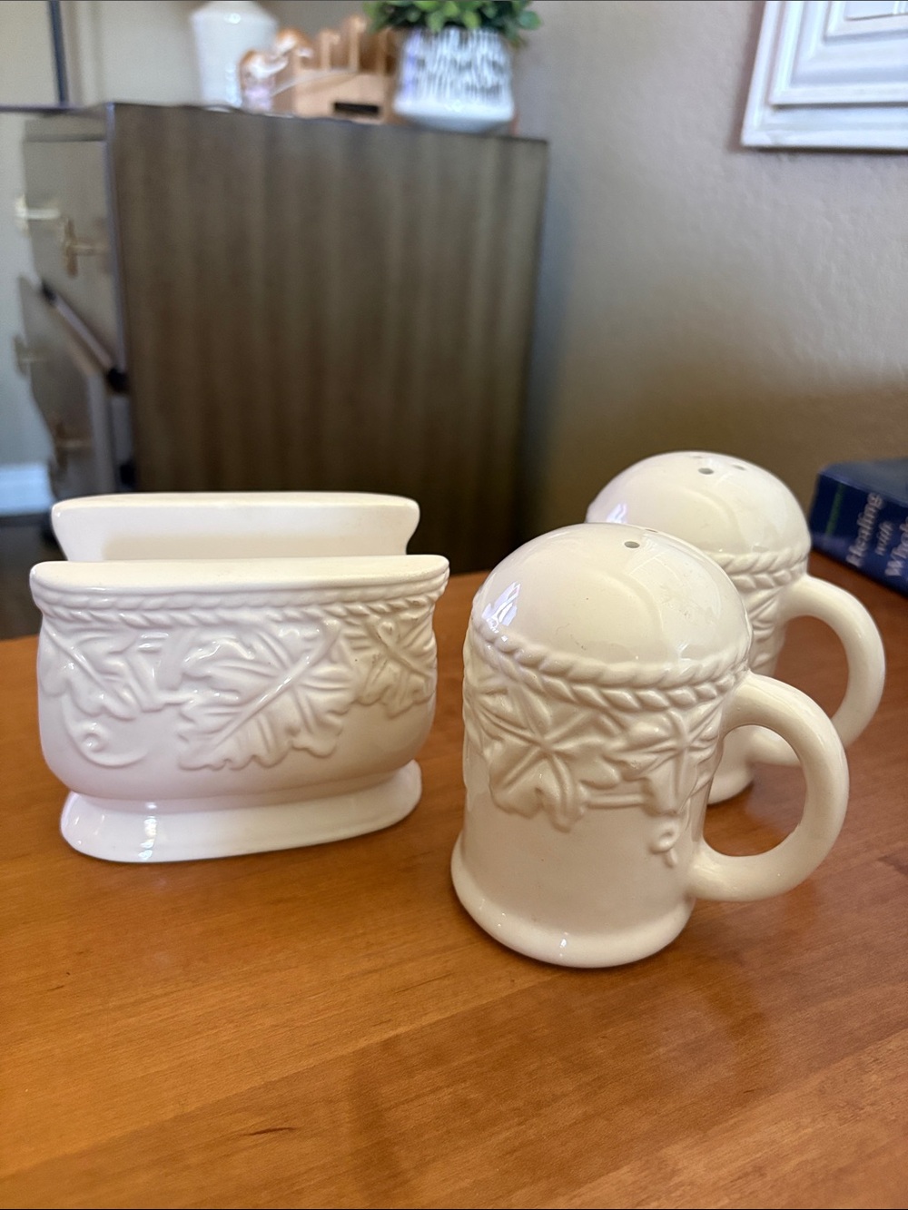 Classic White Embossed Leaf Ceramic Salt & Pepper Shakers with Napkin Holder